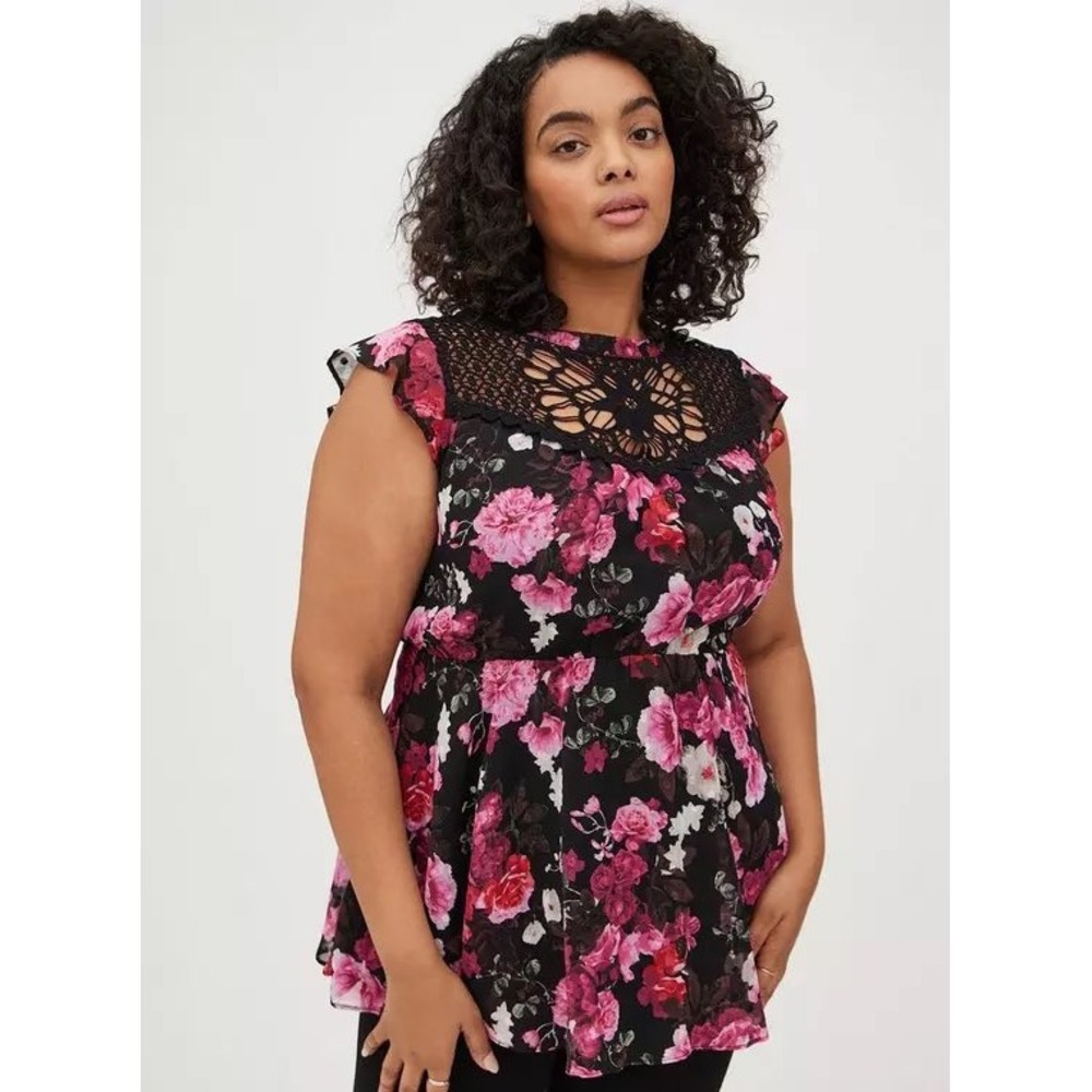 Torrid Peplum Chiffon Clip Dot Crochet Top 00 M/L 10 Black Floral